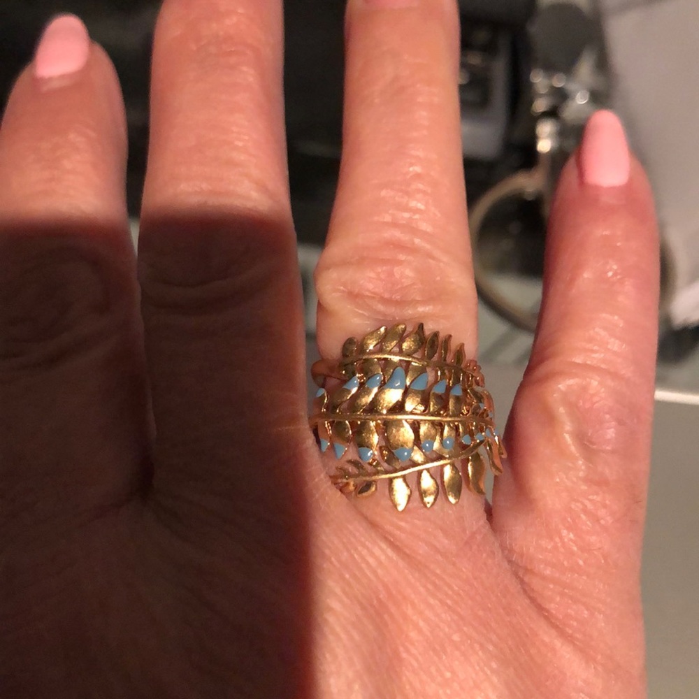 Gold with blue finishing